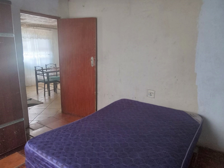 2 Bedroom Property for Sale in Kwa Nobuhle Eastern Cape